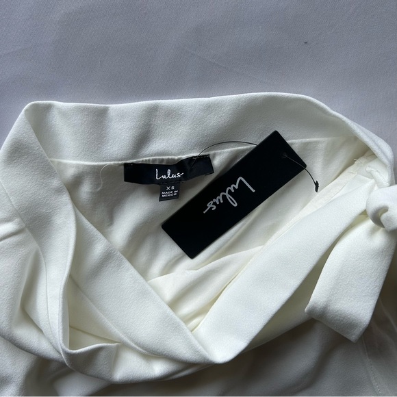 NWT Lulus Wrap Mini Skirt - Picture 3 of 3